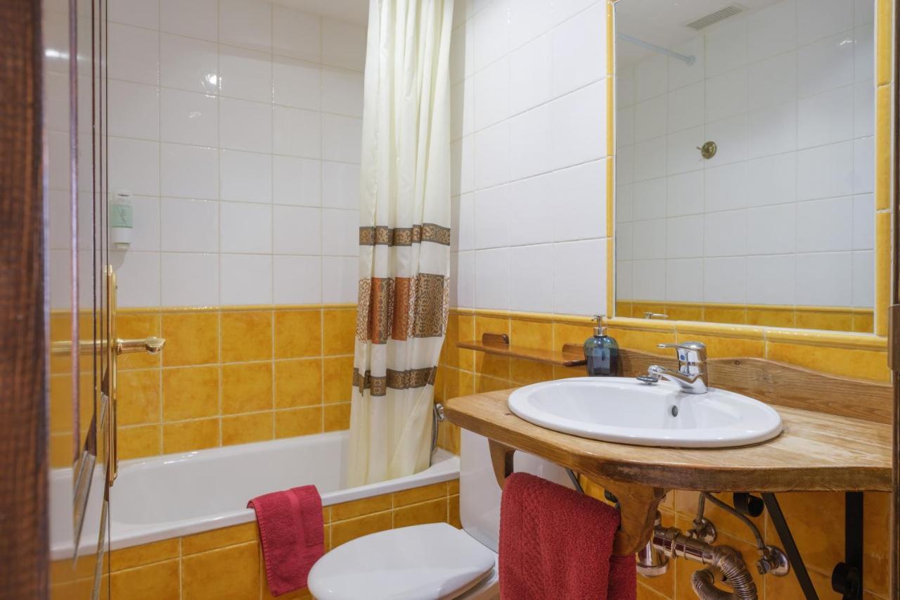 El Rincon De Andrea Apartamentos Biescas  Zewnętrze zdjęcie