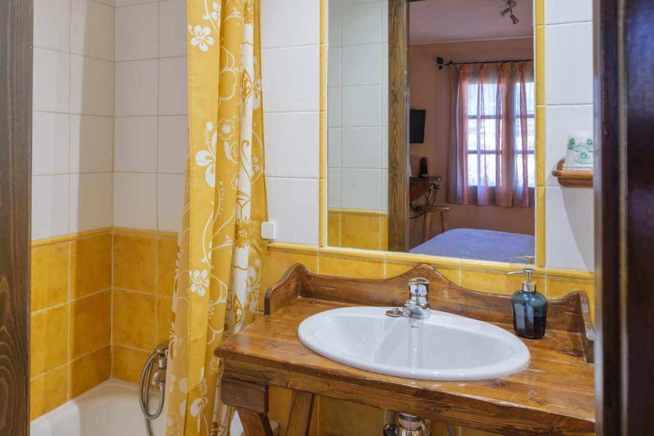 El Rincon De Andrea Apartamentos Biescas  Zewnętrze zdjęcie