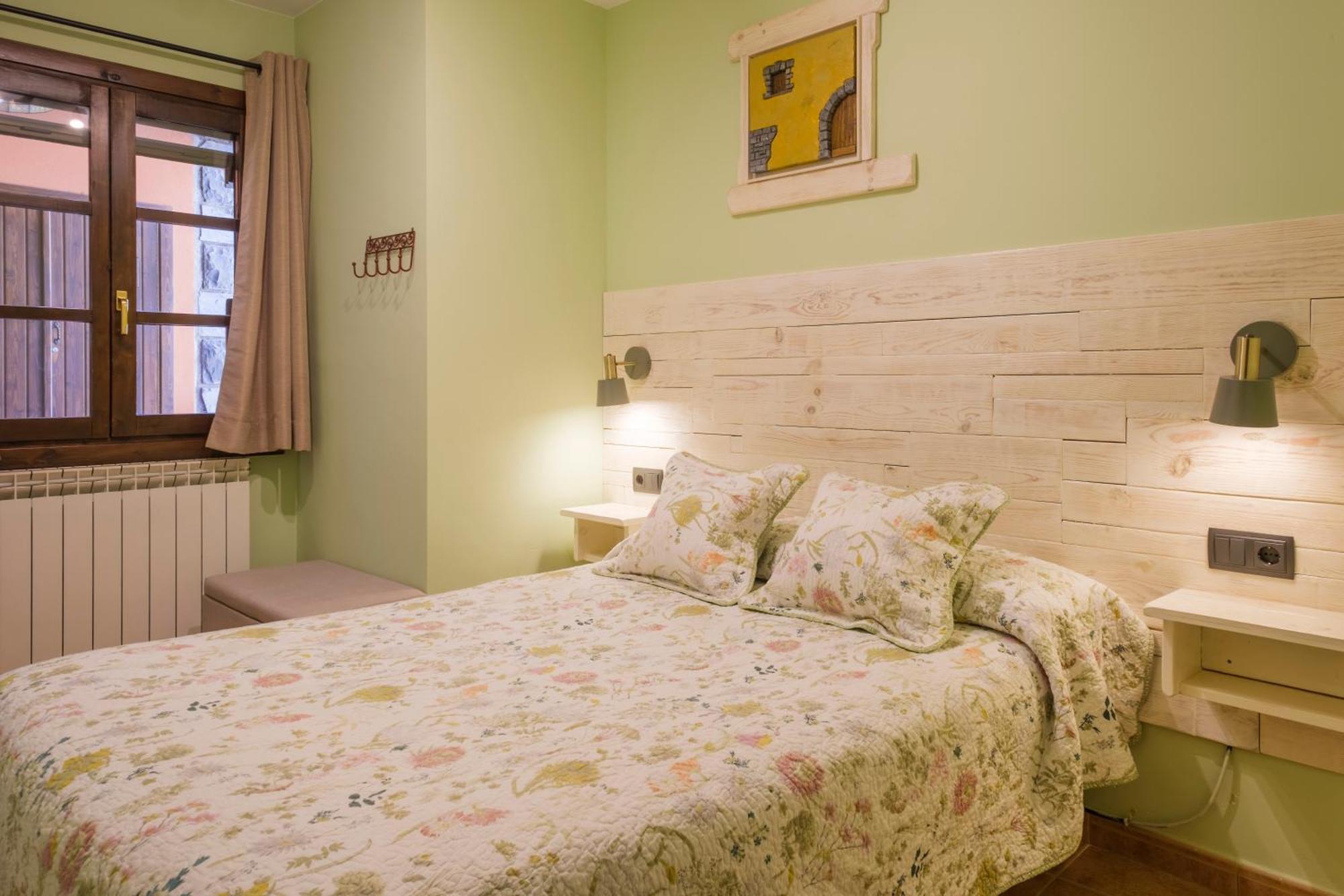 El Rincon De Andrea Apartamentos Biescas  Zewnętrze zdjęcie