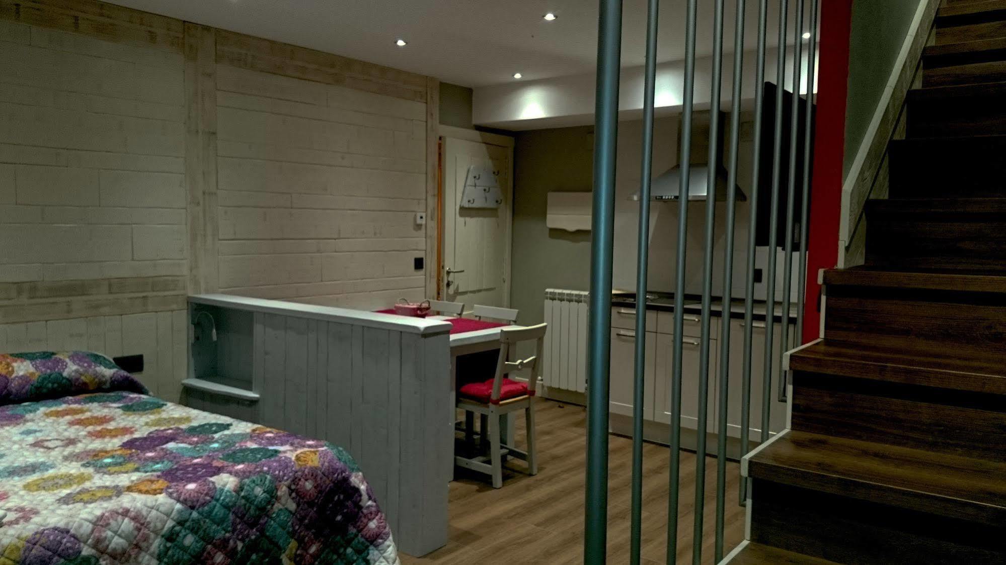El Rincon De Andrea Apartamentos Biescas  Zewnętrze zdjęcie